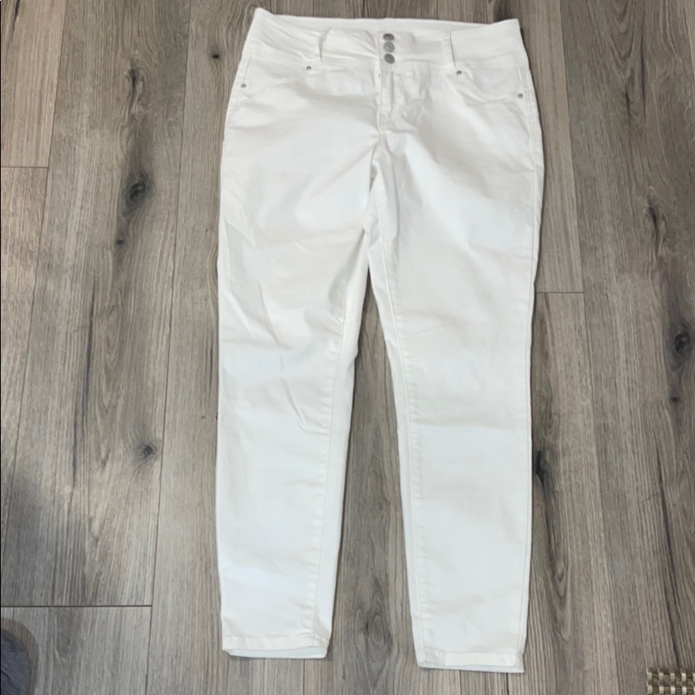 Wallflower Women's White Jeans size 11